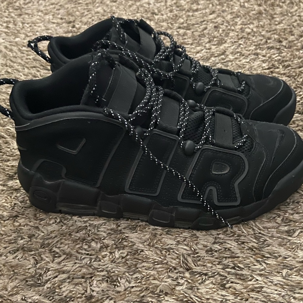 MENS UPTEMPO AIRMAX  11.5